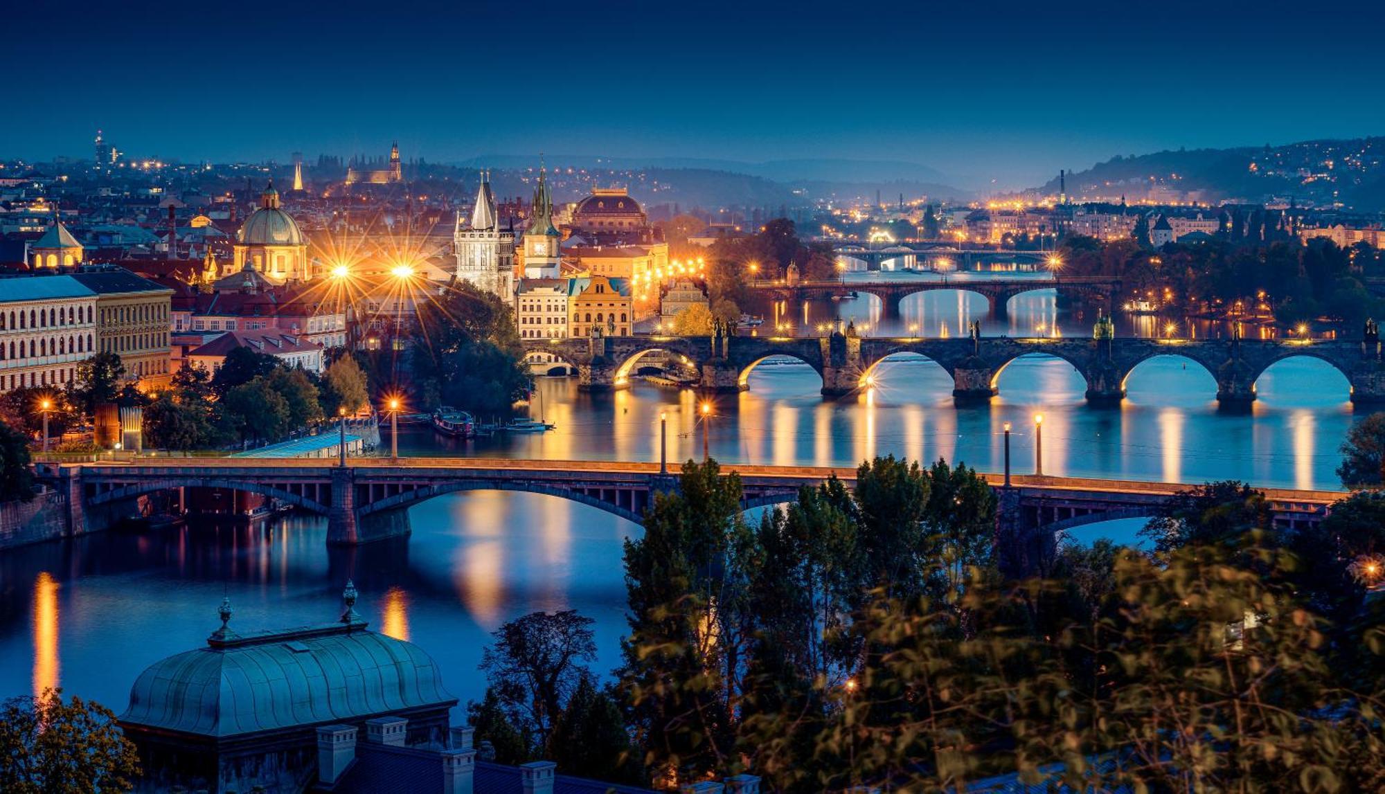 Dancing House - Tancici Dum 4* Prag